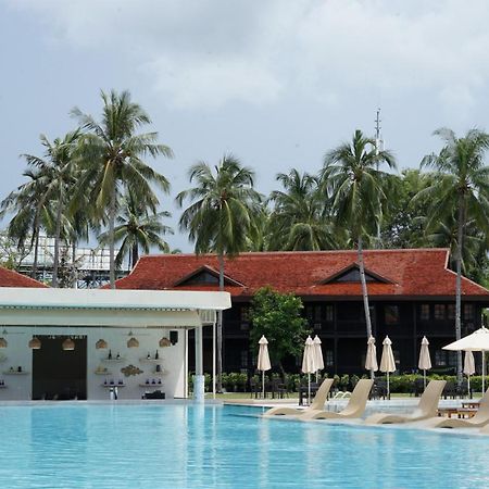 Pelangi Beach Resort & Spa, Langkawi Λανγκάουι Εξωτερικό φωτογραφία The swimming pool at the resort