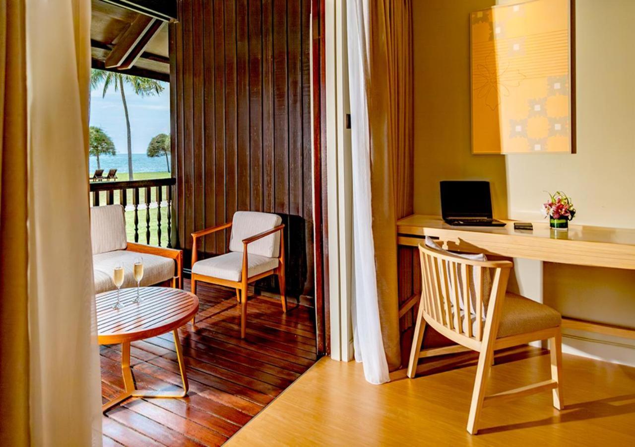 Pelangi Beach Resort & Spa, Langkawi Λανγκάουι Εξωτερικό φωτογραφία A room at the resort