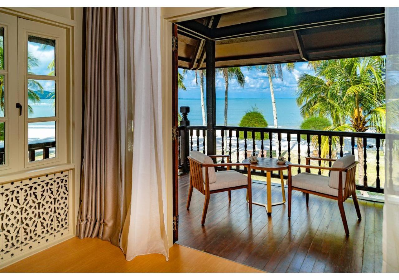 Pelangi Beach Resort & Spa, Langkawi Λανγκάουι Εξωτερικό φωτογραφία A view of the beach from a room at the resort